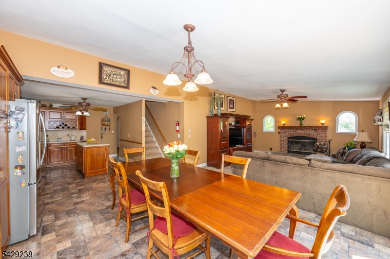 23 Frederick Pl