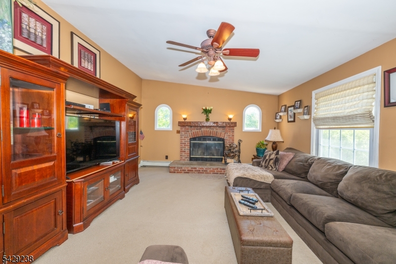 23 Frederick Pl