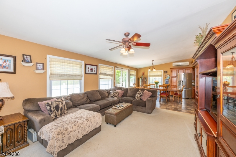 23 Frederick Pl