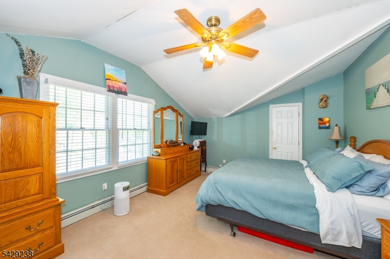23 Frederick Pl