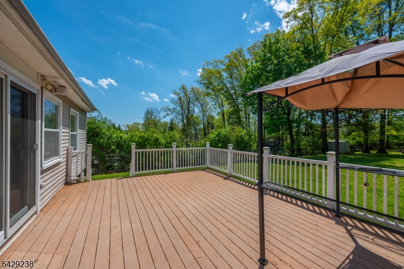 23 Frederick Pl