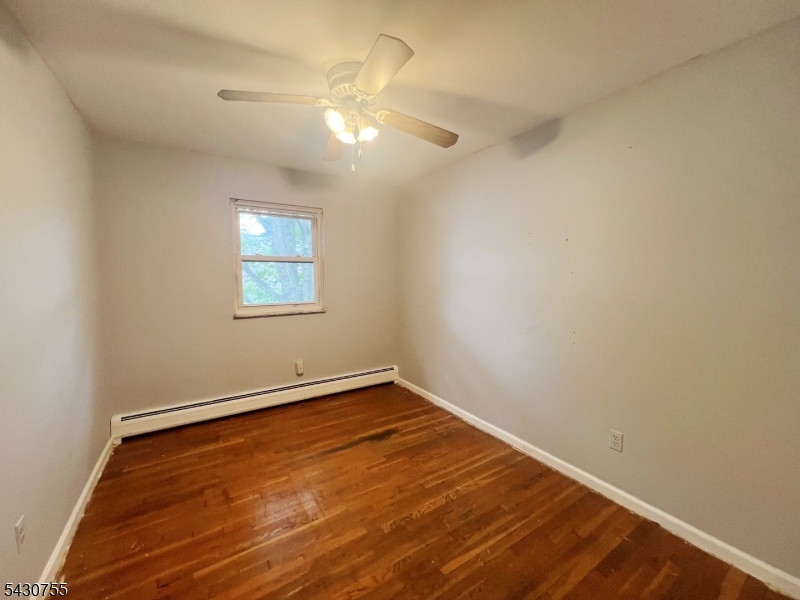89 W Warren St