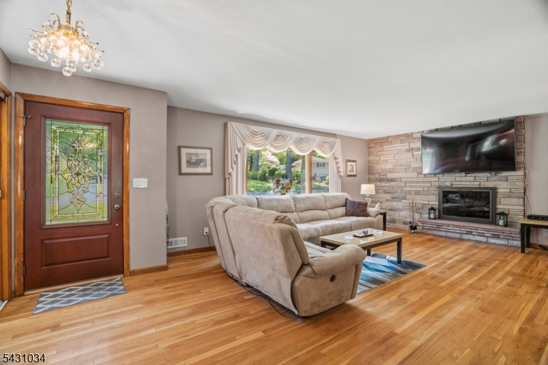 262 Timber Dr