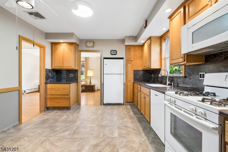 186 W Northfield Rd