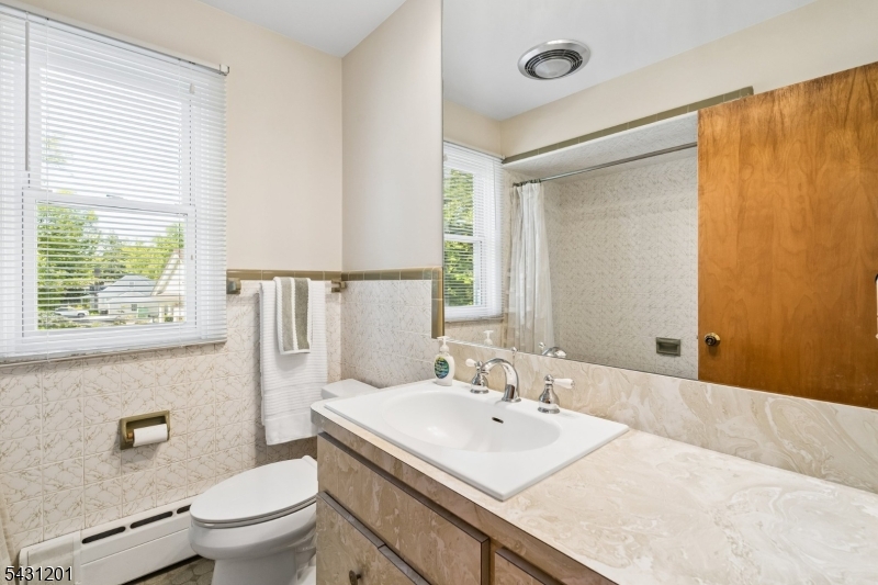 186 W Northfield Rd