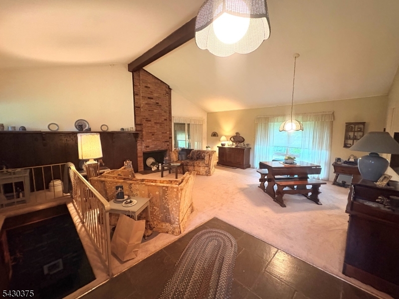 40 Valleyview Rd