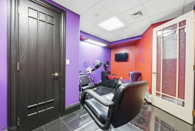305 Blauvelt Ct