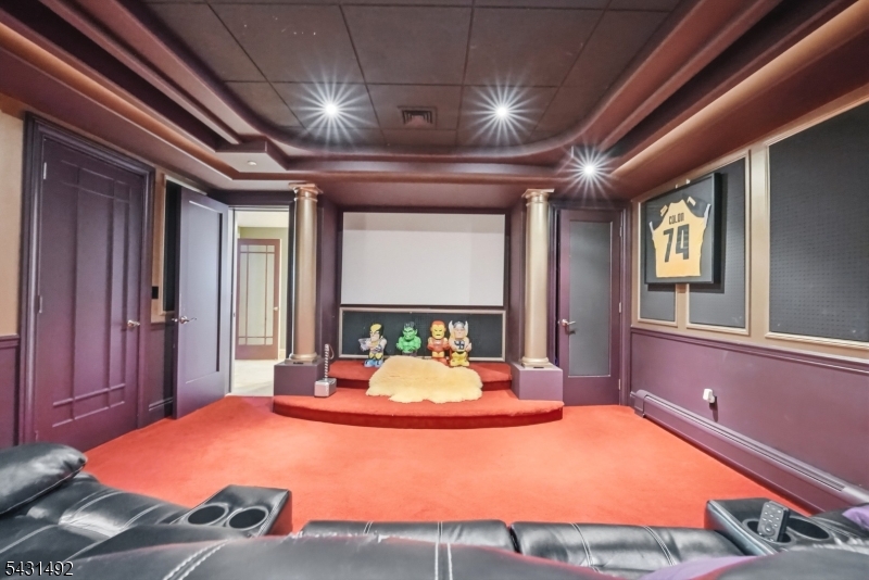 305 Blauvelt Ct