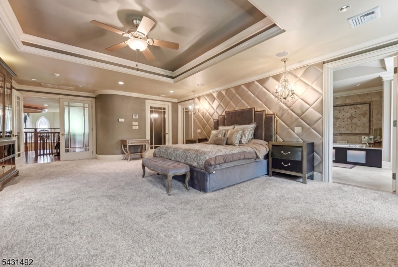 305 Blauvelt Ct