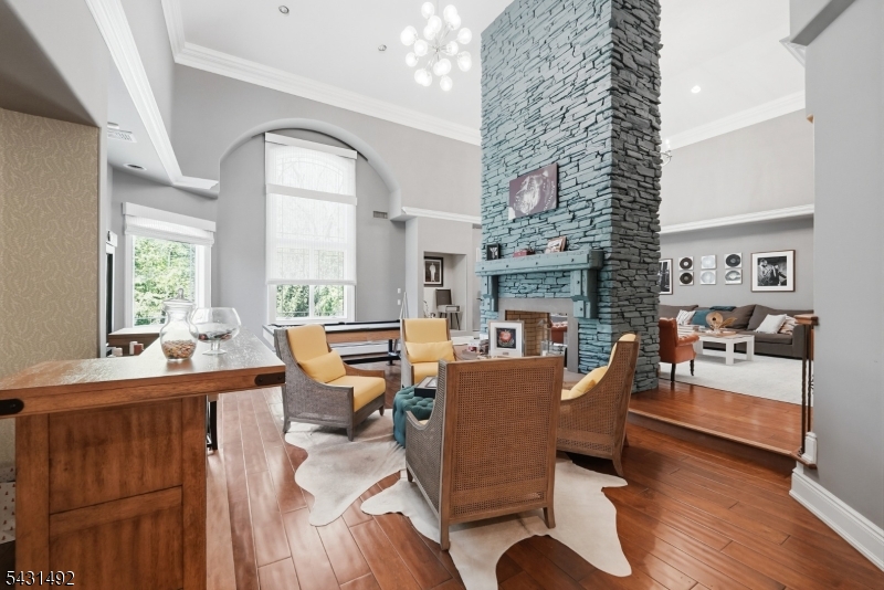 305 Blauvelt Ct