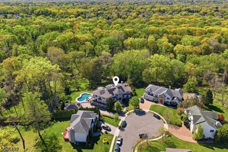 305 Blauvelt Ct