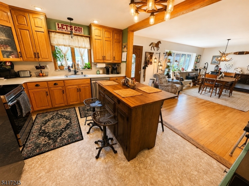 600 County Road 565