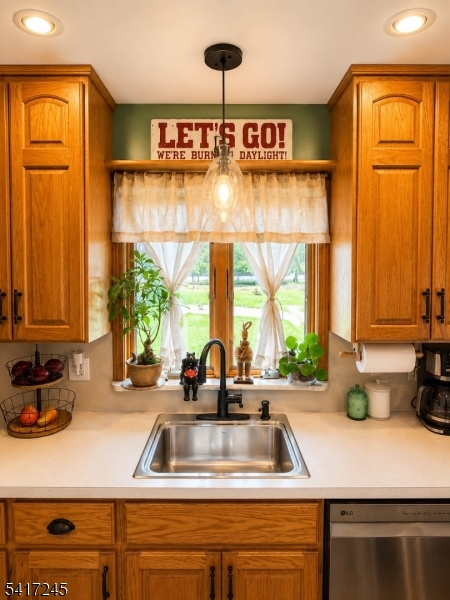 600 County Road 565