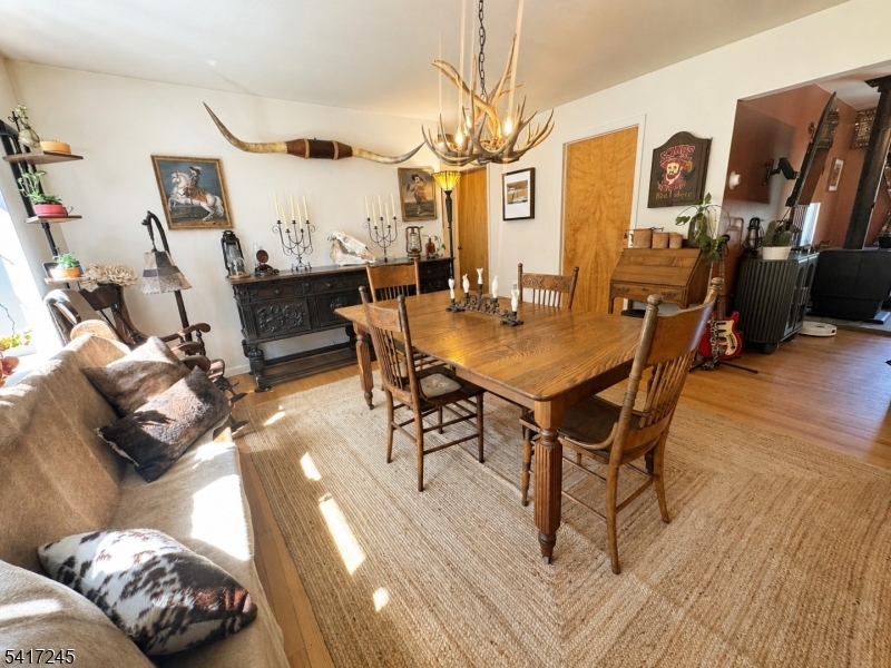 600 County Road 565