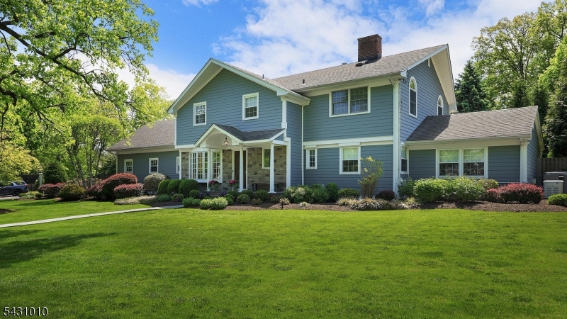1091 Minisink Way