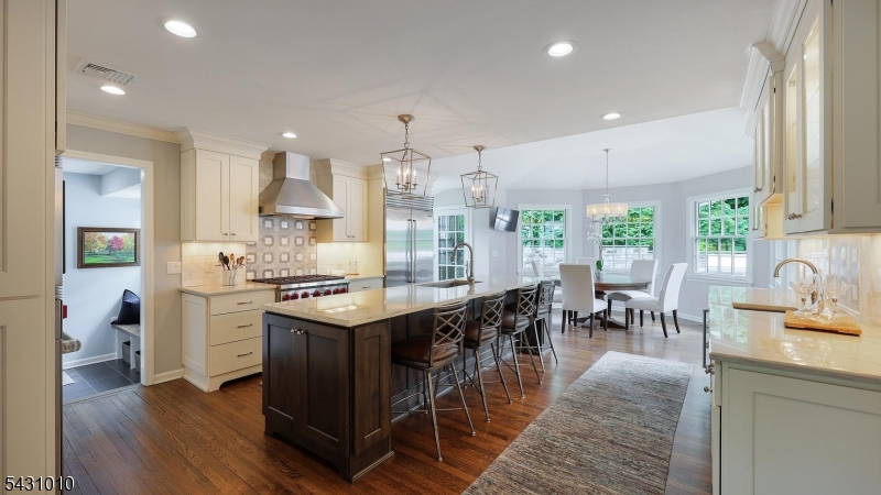 1091 Minisink Way
