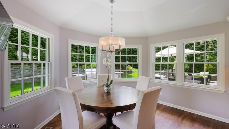 1091 Minisink Way