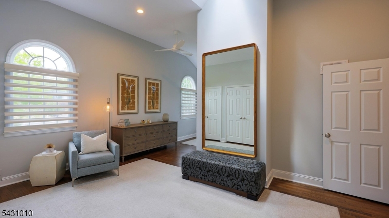 1091 Minisink Way