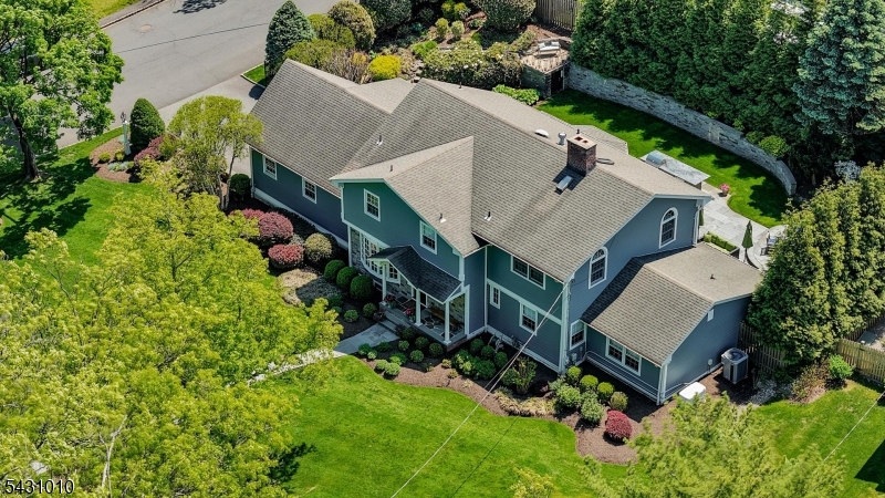 1091 Minisink Way