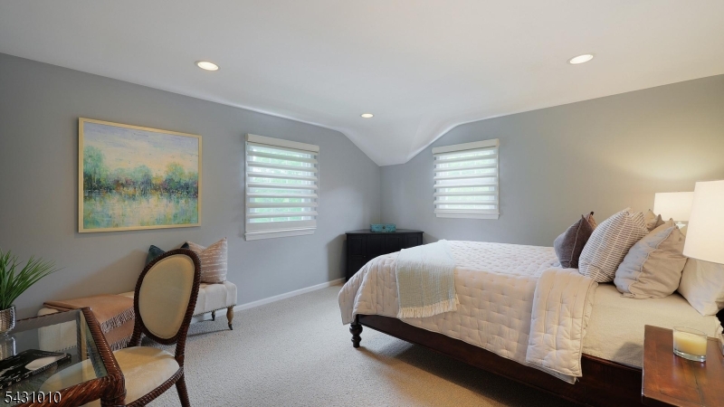 1091 Minisink Way