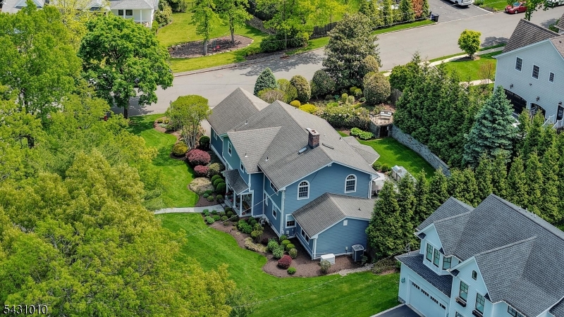 1091 Minisink Way