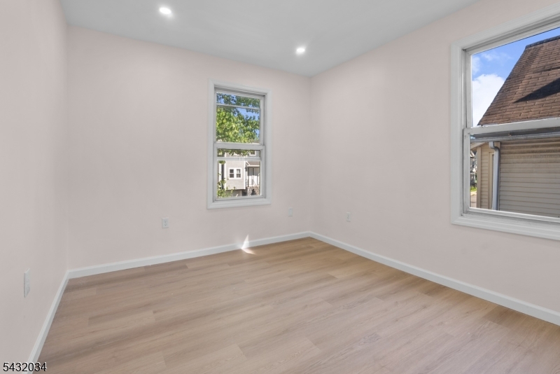 127 Steuben St