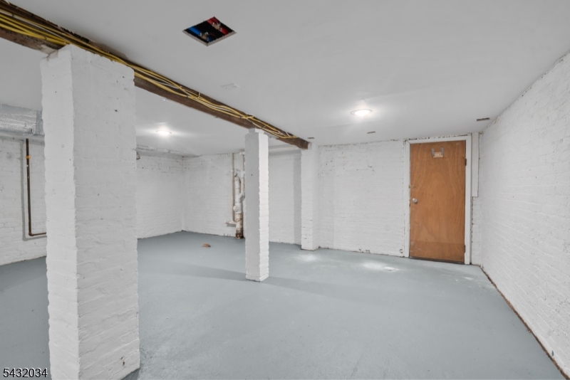127 Steuben St