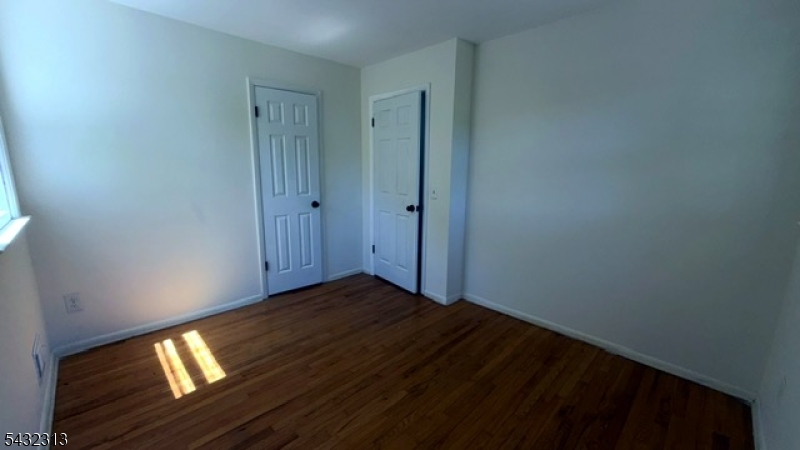 36 Mountain Ave