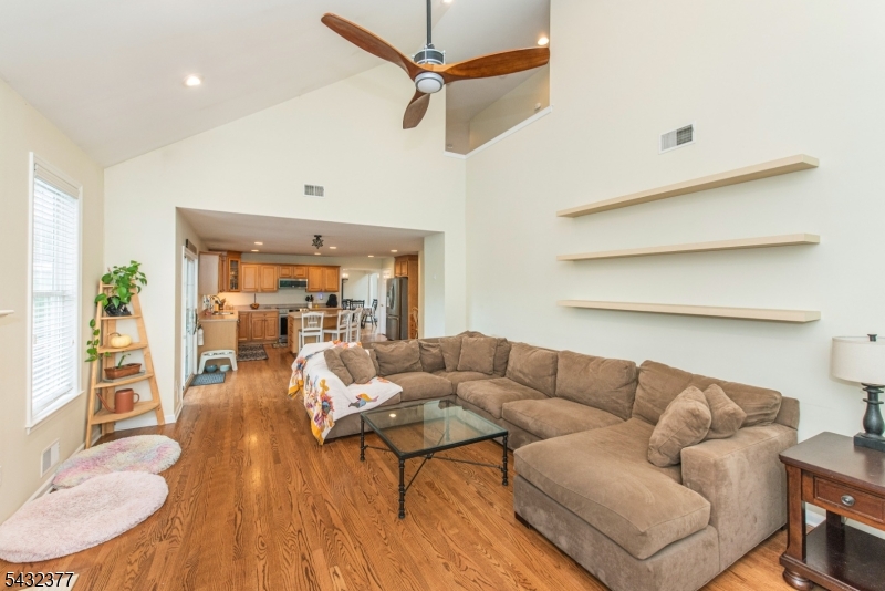 468 Ridge Rd