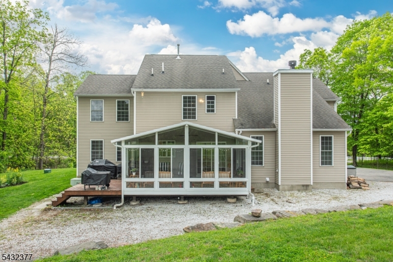 468 Ridge Rd