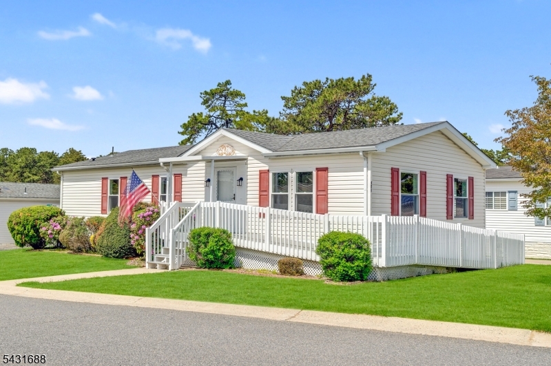 501 Momosa Drive