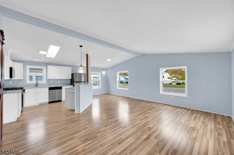501 Momosa Drive