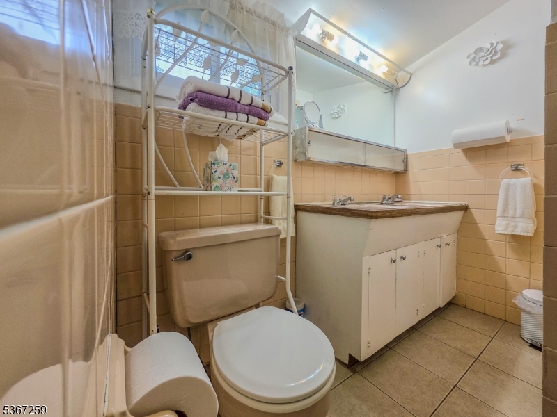 13 Independence Dr
