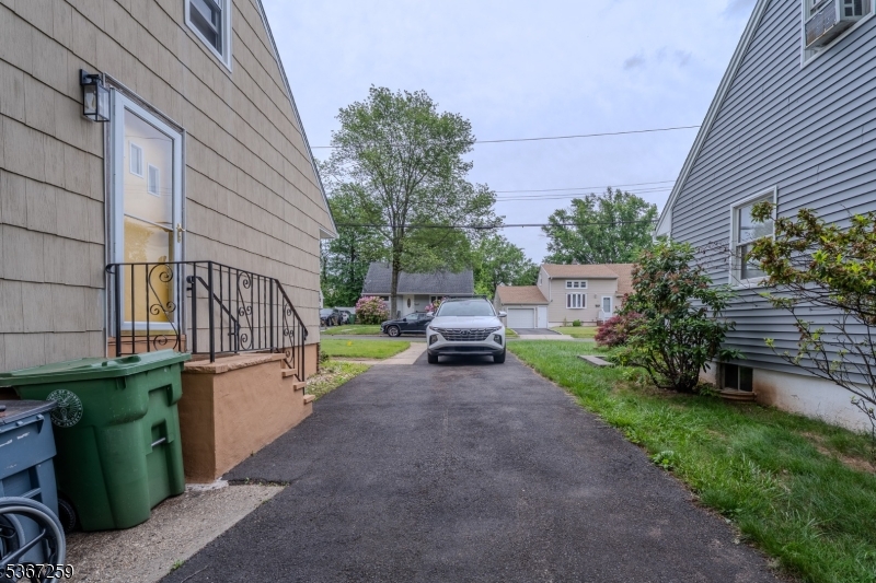 13 Independence Dr