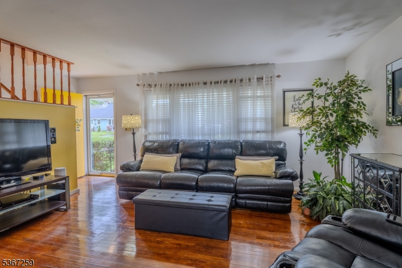 13 Independence Dr