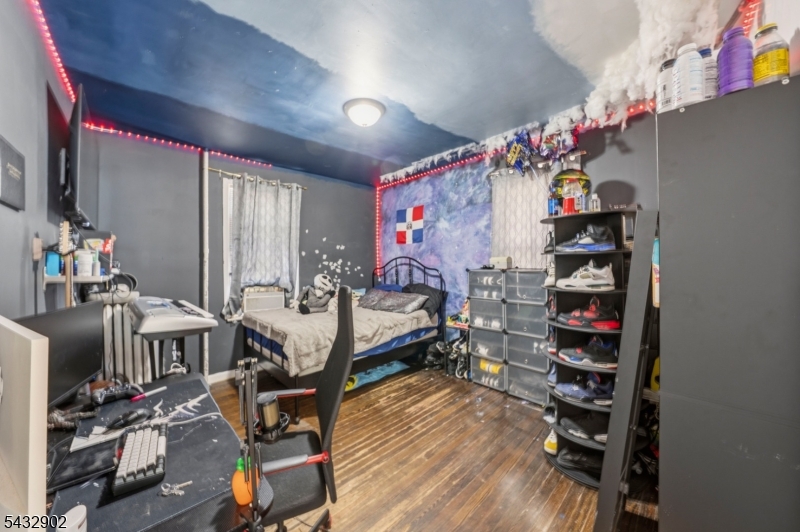 41 Edgar St