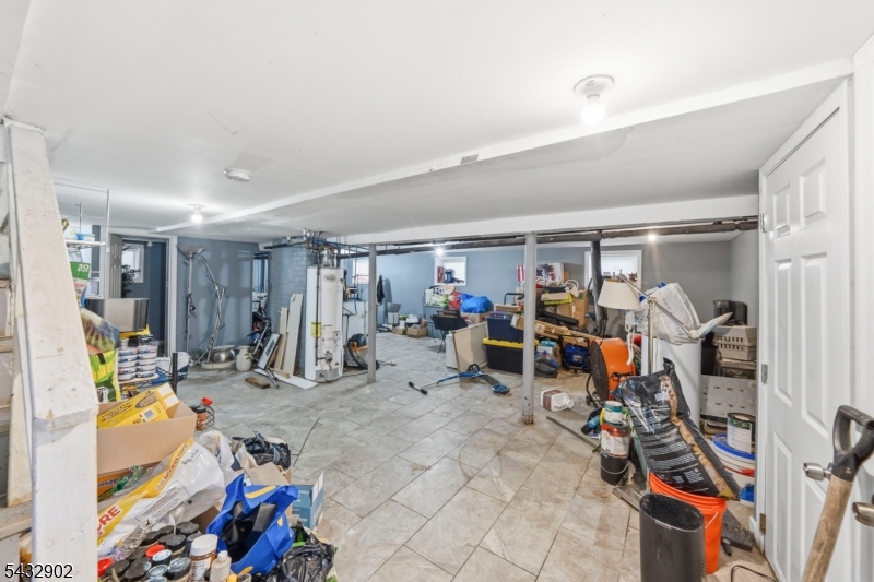 41 Edgar St