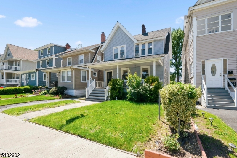 41 Edgar St