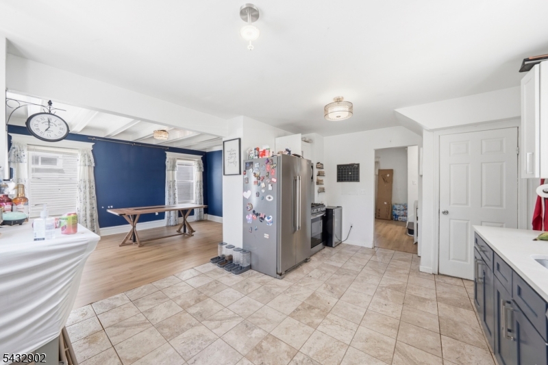 41 Edgar St