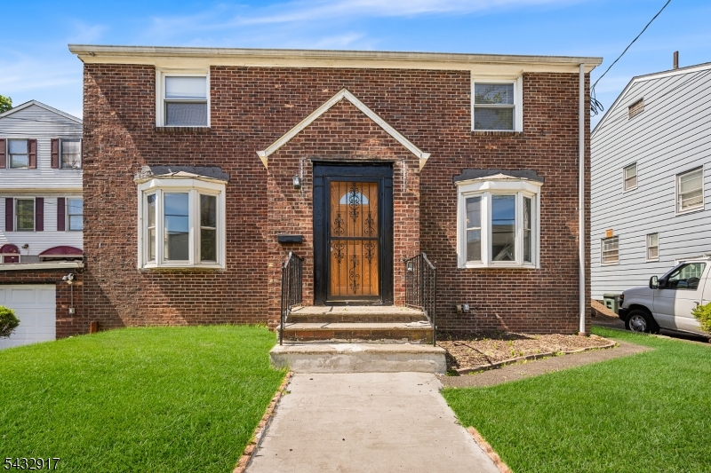 38 Webster St