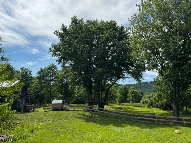 535 Rt 523