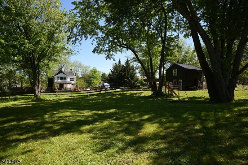 535 Rt 523