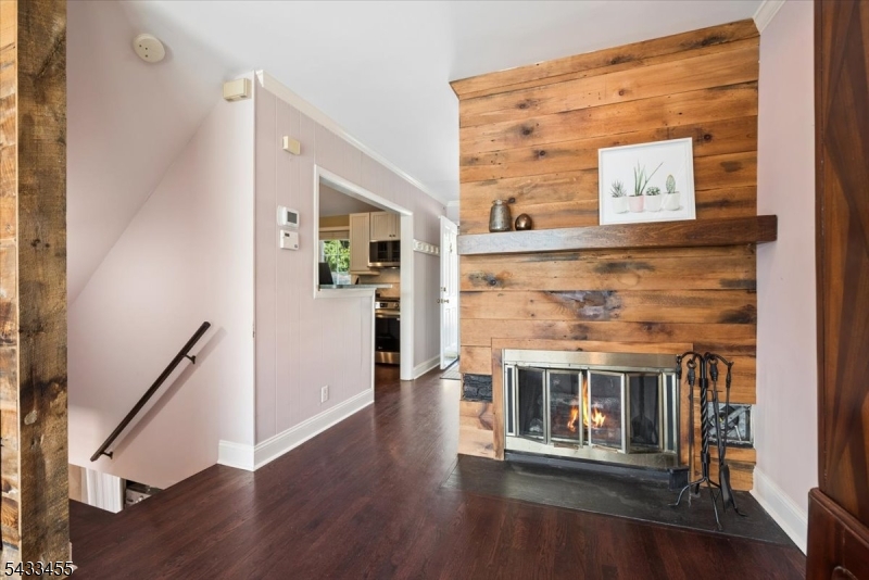 67 Fox Hill Rd
