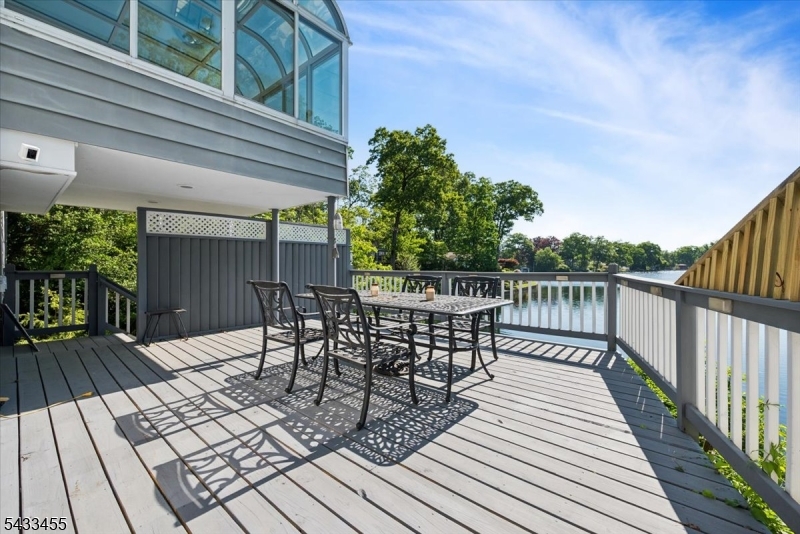 67 Fox Hill Rd