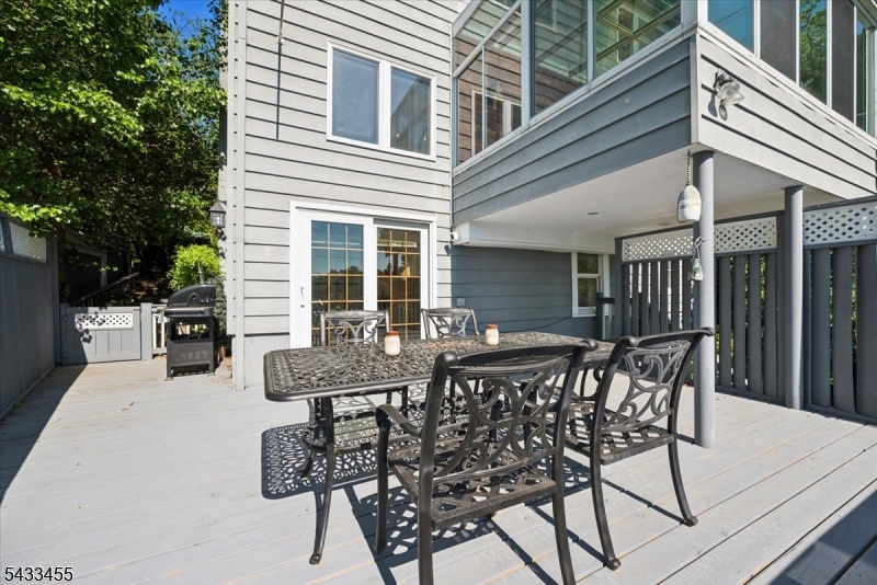 67 Fox Hill Rd