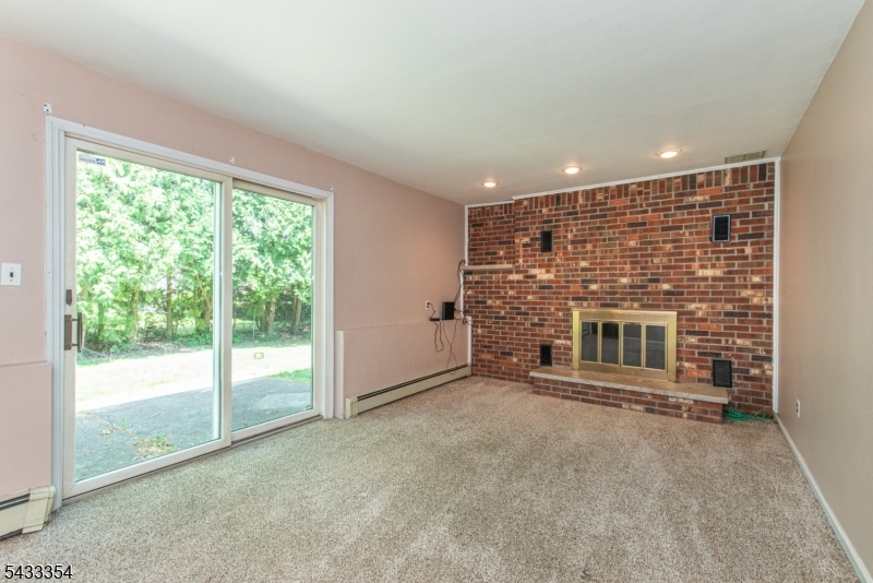 34 Terhune St