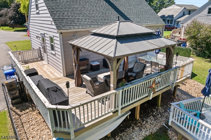 41 N Riverview Rd