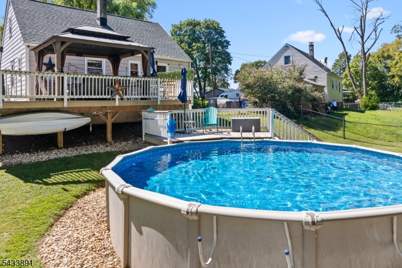 41 N Riverview Rd