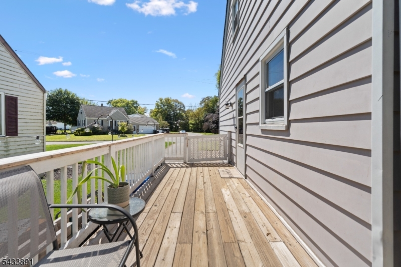41 N Riverview Rd