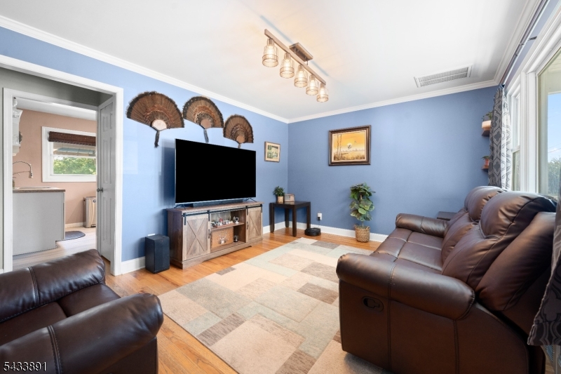41 N Riverview Rd